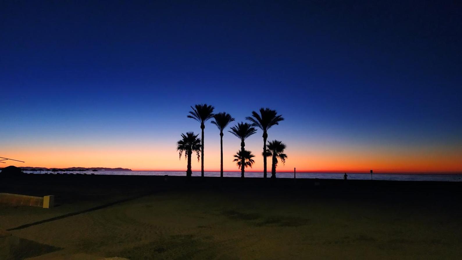 Atractivo Apartamento En La Playa Con Parking Roquetas de Mar Dış mekan fotoğraf