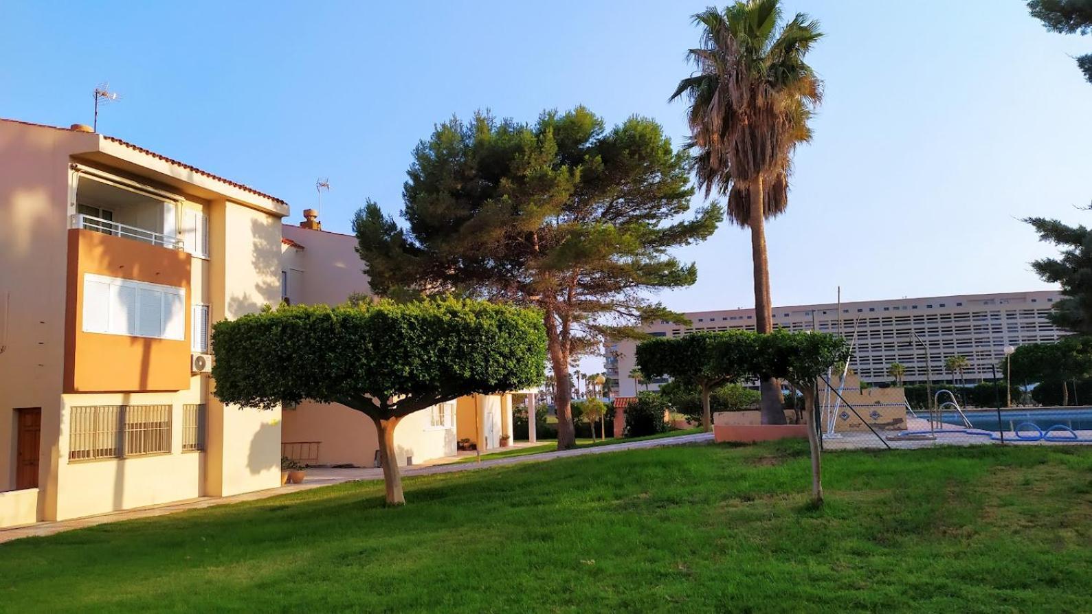 Atractivo Apartamento En La Playa Con Parking Roquetas de Mar Dış mekan fotoğraf